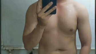 GIGOLO chinese
